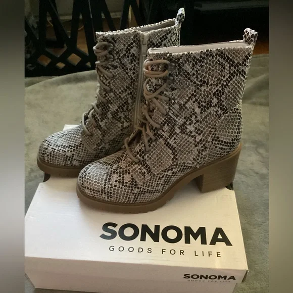Faux Snakeskin Lace Up Combat Like Boots New in Box by Sonoma Goods for Life - Picture 6 of 12